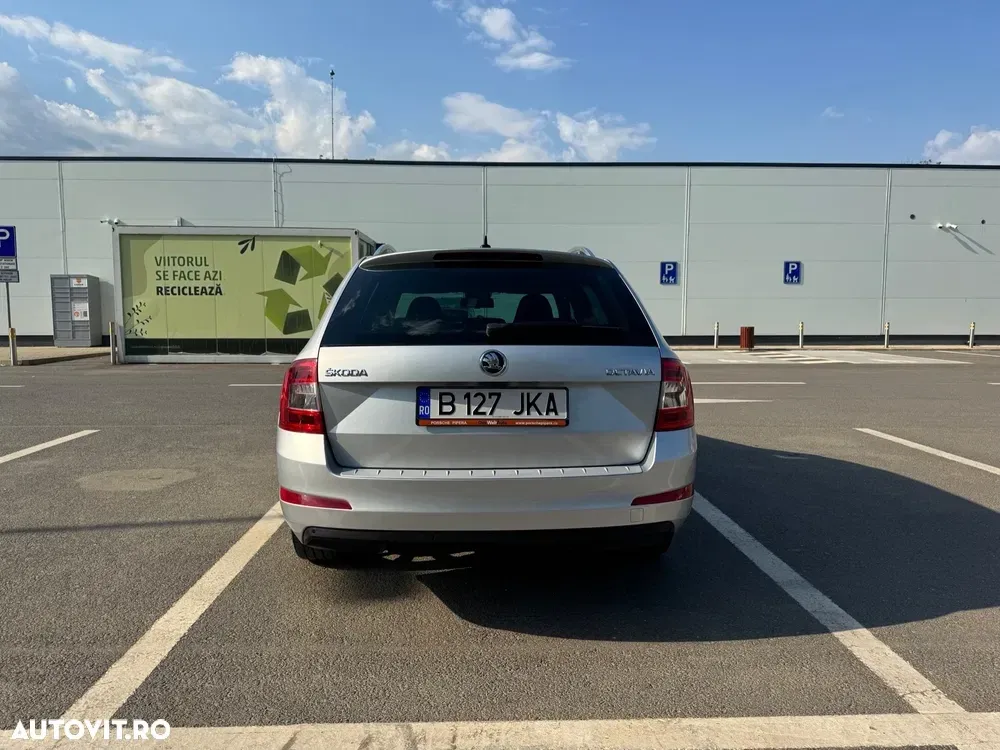 Škoda Octavia III 2.0 TDI DSG Style — imagine 4