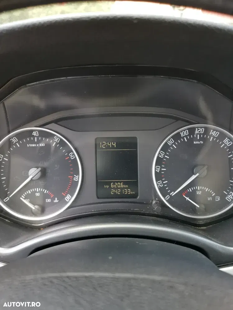 Škoda Octavia II — imagine 3