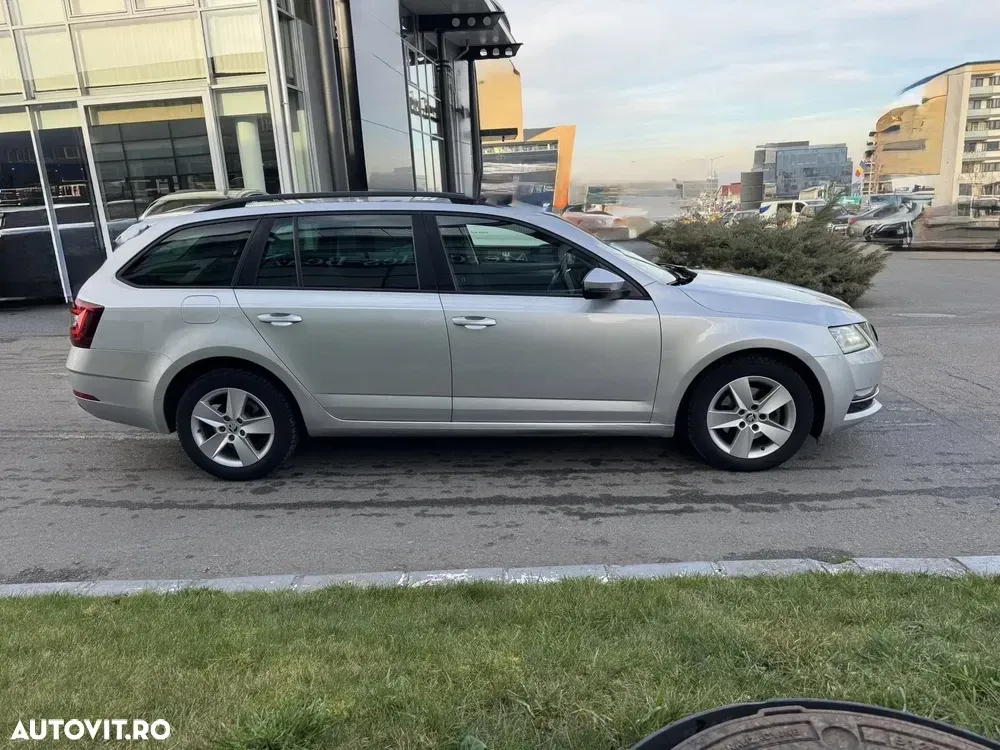 Škoda Octavia III 2.0 TDI DSG Style — imagine 4
