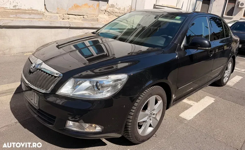 Škoda Octavia II 1.6 MPI Ambiente — imagine 2
