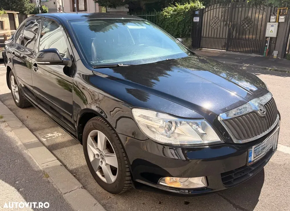 Škoda Octavia II 1.6 MPI Ambiente — imagine 3