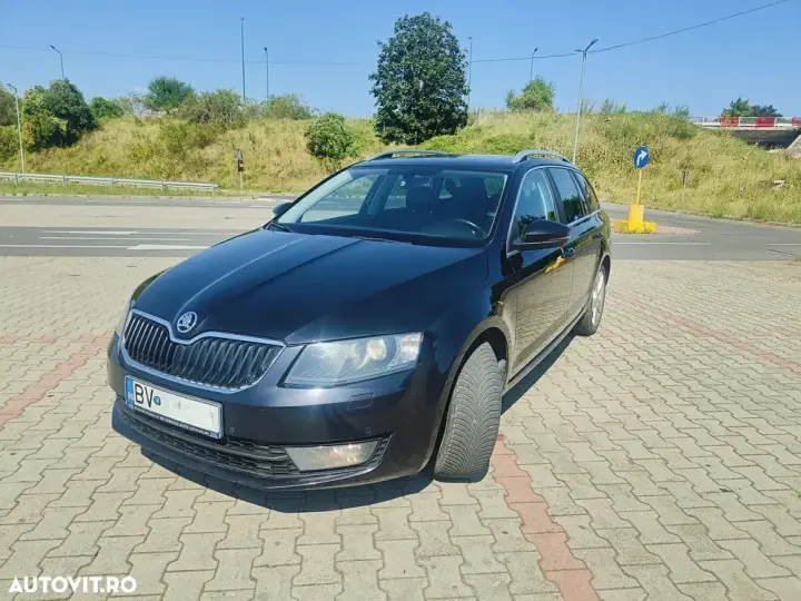 Škoda Octavia 1.6 TDI STYLE DSG