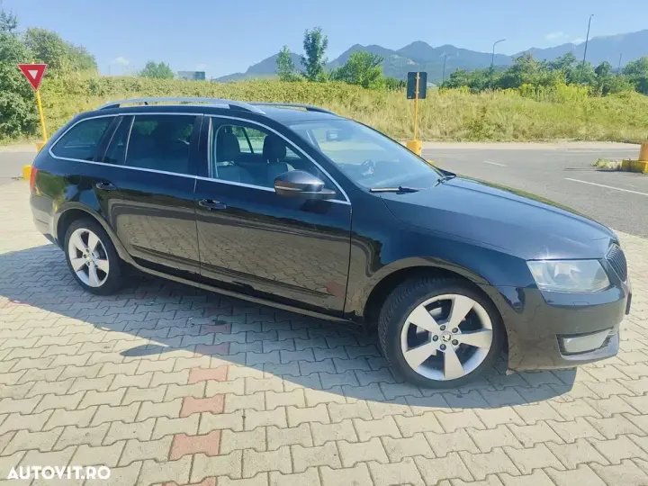Škoda Octavia 1.6 TDI STYLE DSG