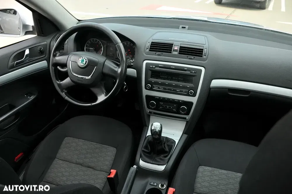 Škoda Octavia 1.6 TDI DPF Classic Green tec — imagine 4
