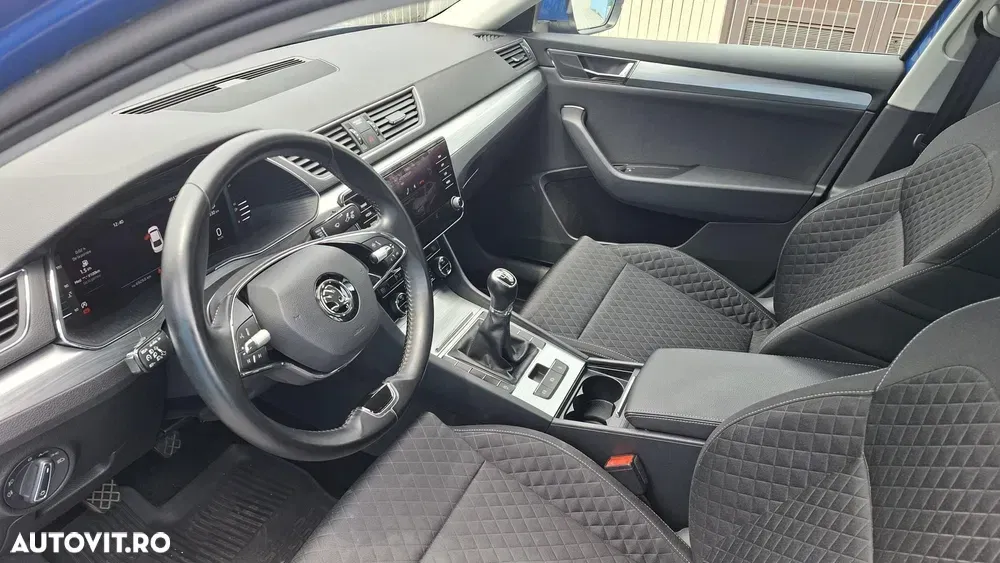 Škoda Superb — imagine 6