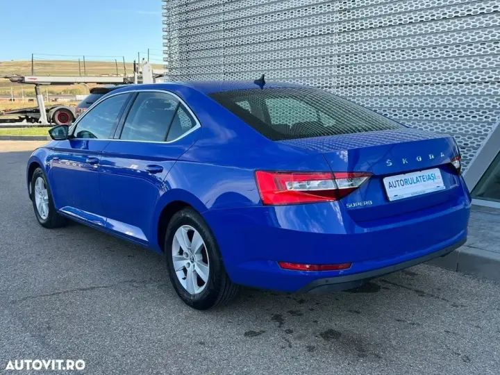 Škoda Superb 2.0 TDI DSG Ambition