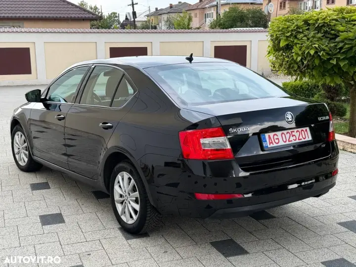 Škoda Octavia 1.6 TDI Green tec DSG Edition