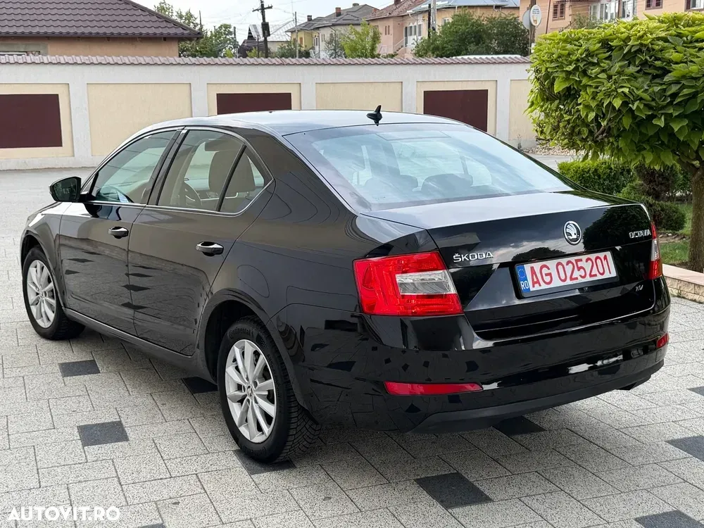 Škoda Octavia 1.6 TDI Green tec DSG Edition — imagine 3