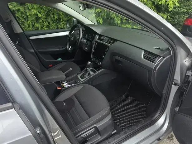 Škoda Octavia III 1.6 TDI DSG Ambition