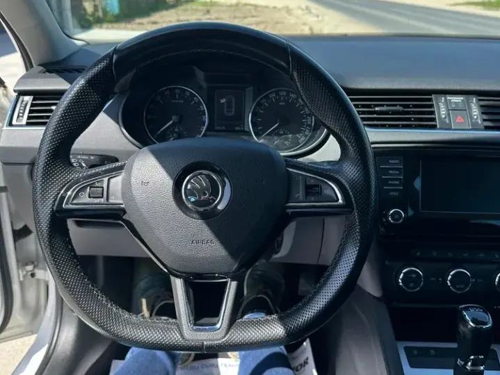 Škoda Octavia III 1.6 TDI DPF DSG Ambition