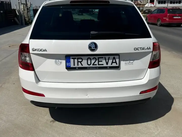 Škoda Octavia III 1.6 TDI DPF DSG Ambition