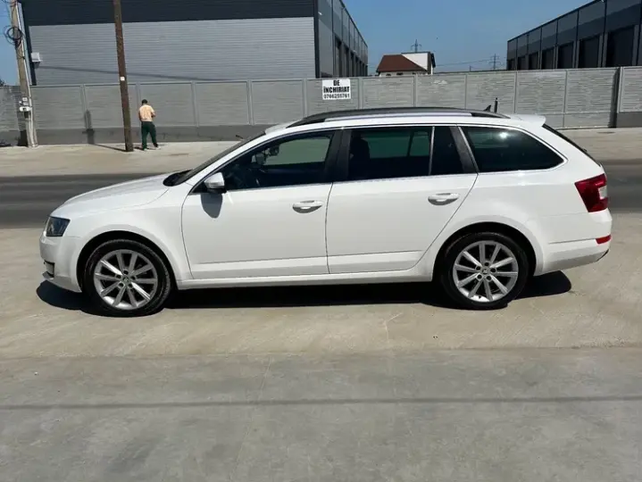 Škoda Octavia III 1.6 TDI DPF DSG Ambition