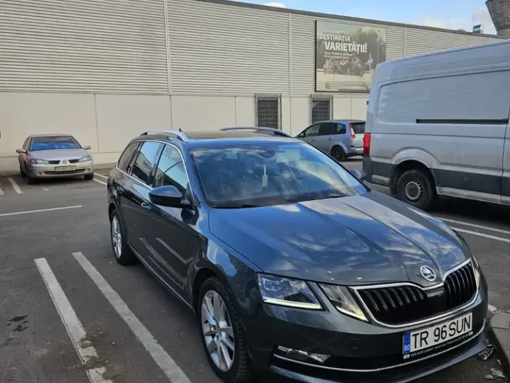 Škoda Octavia III 1.6 TDI DSG Style