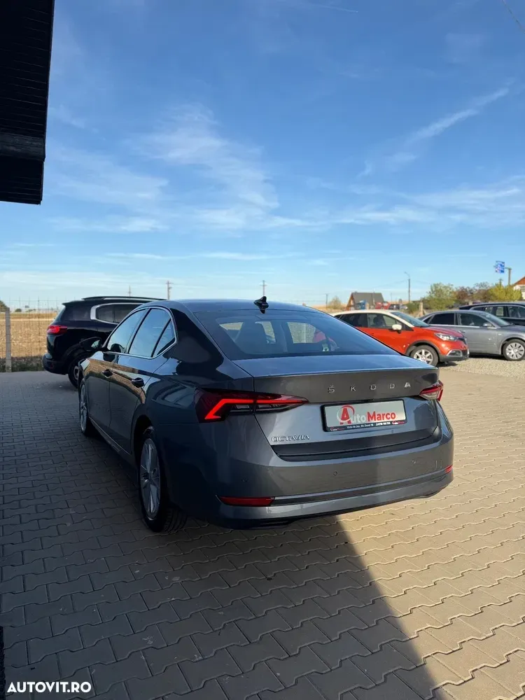 Škoda Octavia 2.0 TDI DSG Style — imagine 4