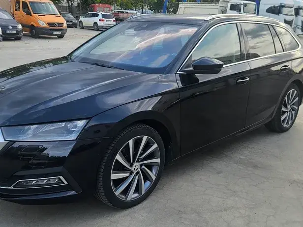 Škoda Octavia IV 2.0 TDI STYLE DSG