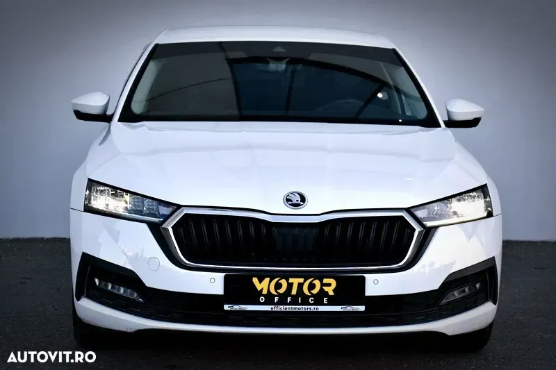 Škoda Octavia 1.5 TSI DSG MHEV Style — imagine 2