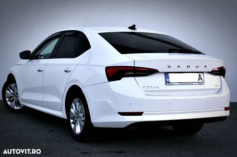 Škoda Octavia 1.5 TSI DSG MHEV Style — imagine 6