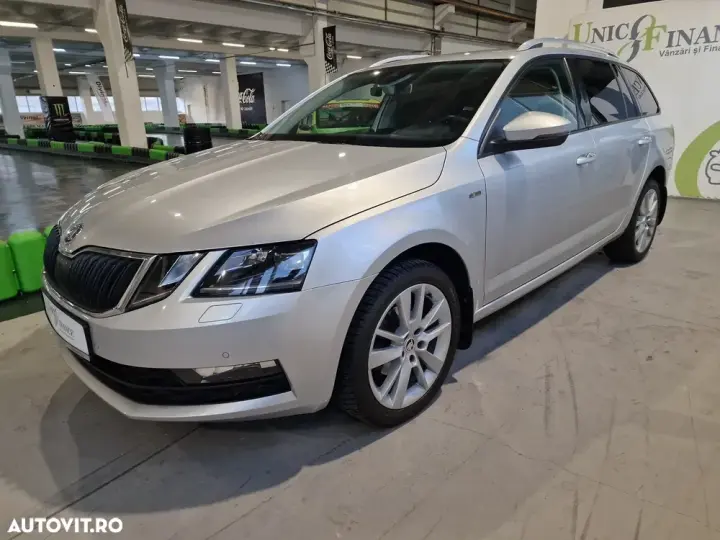 Škoda Octavia III 1.6 TDI DSG Style