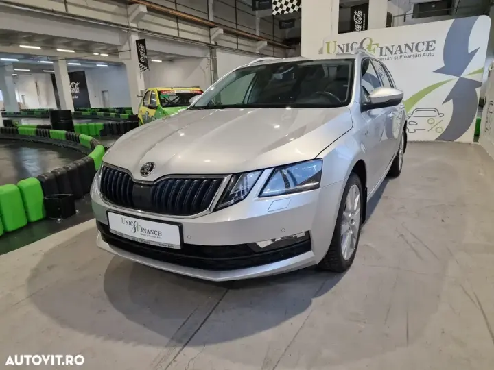 Škoda Octavia III 1.6 TDI DSG Style