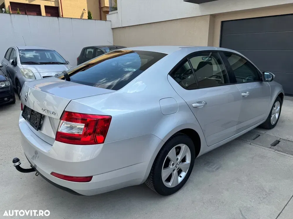 Škoda Octavia III 1.6 TDI DPF DSG Ambition — imagine 5