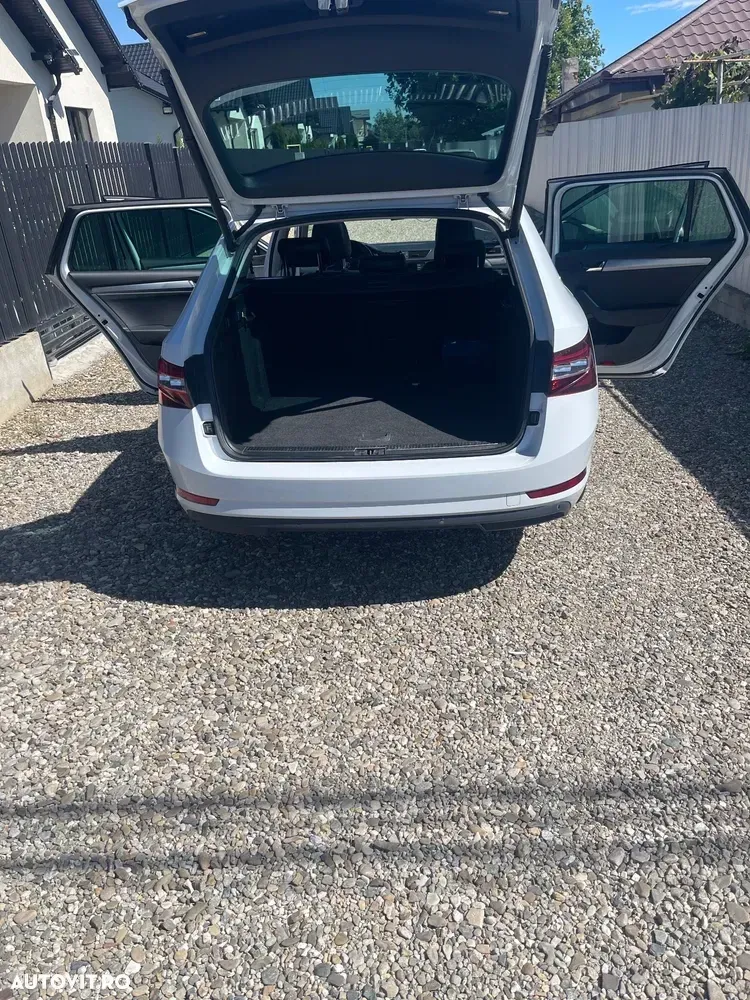 Škoda Superb III 2.0 TDI DSG Style — imagine 3