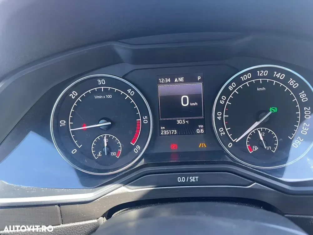 Škoda Superb III 2.0 TDI DSG Style — imagine 6
