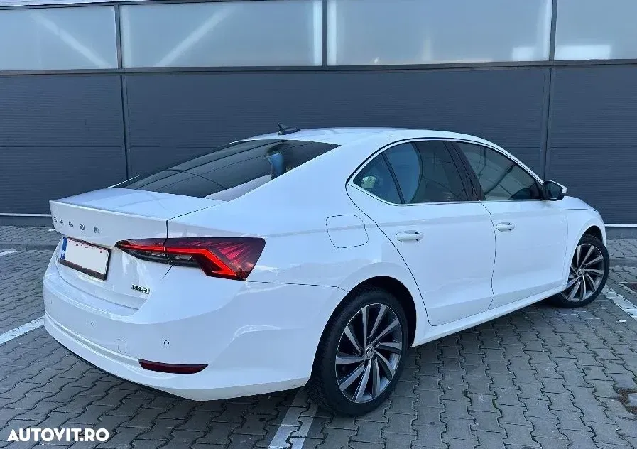 Škoda Octavia IV 1.0 TSI DSG Mild Hybrid Ambition — imagine 4