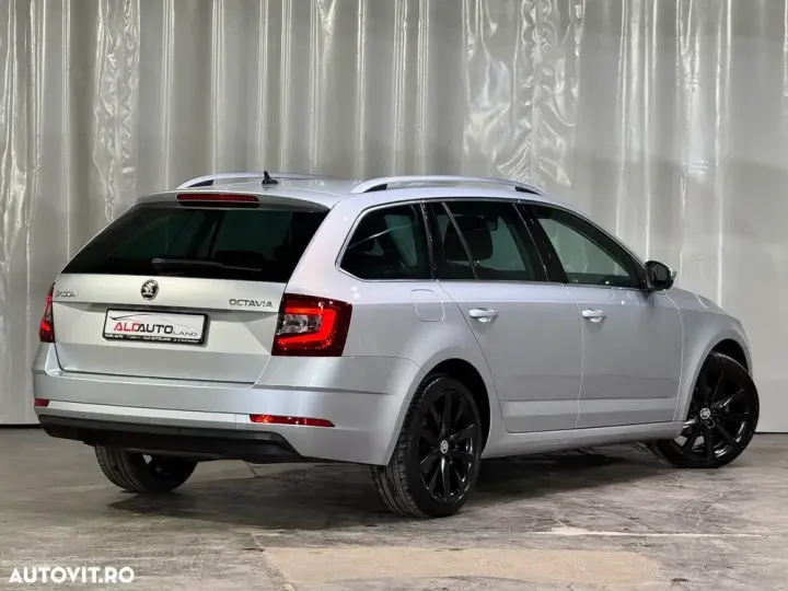 Škoda Octavia III 1.6 TDI DSG Ambition