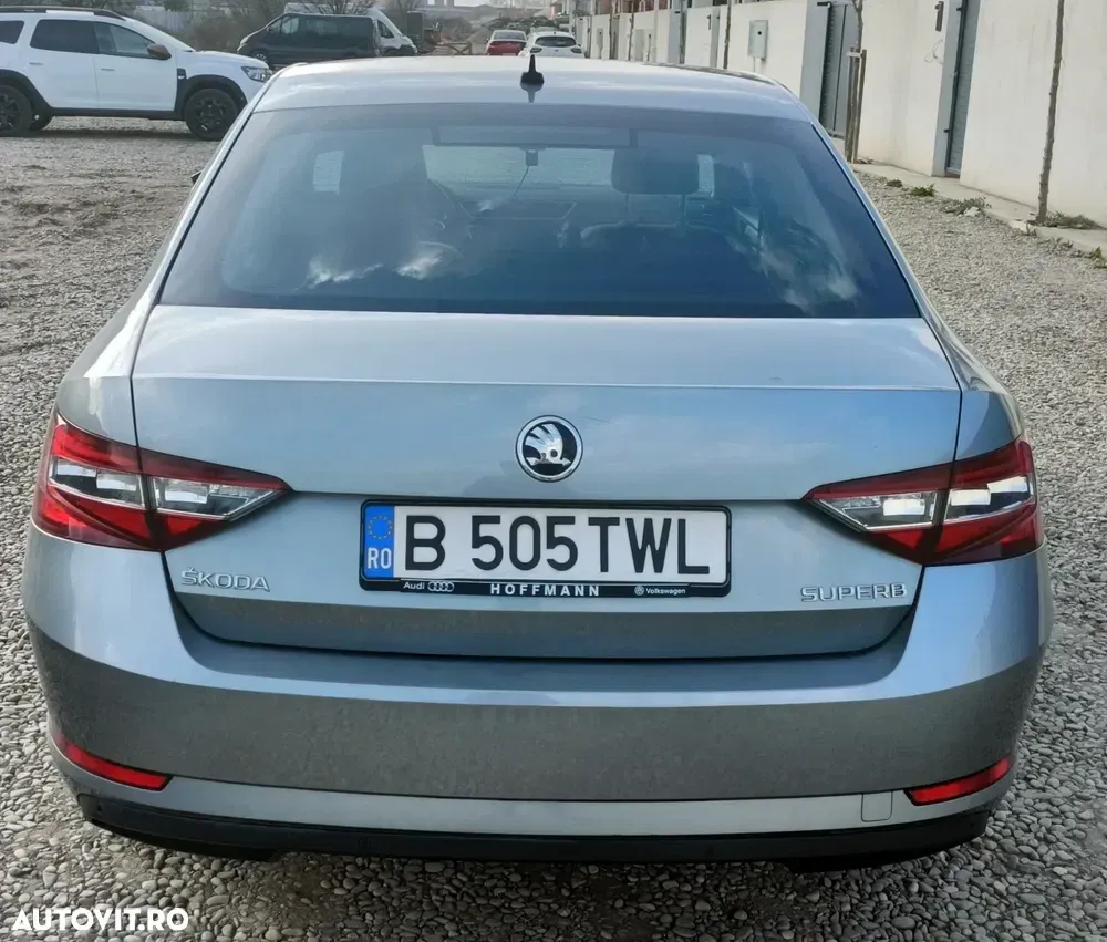 Škoda Superb III 2.0 TDI DSG Style — imagine 5