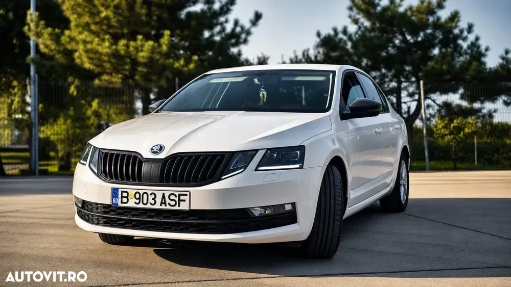 Škoda Octavia III 2.0 TDI DSG 4X4 Style — imagine 3