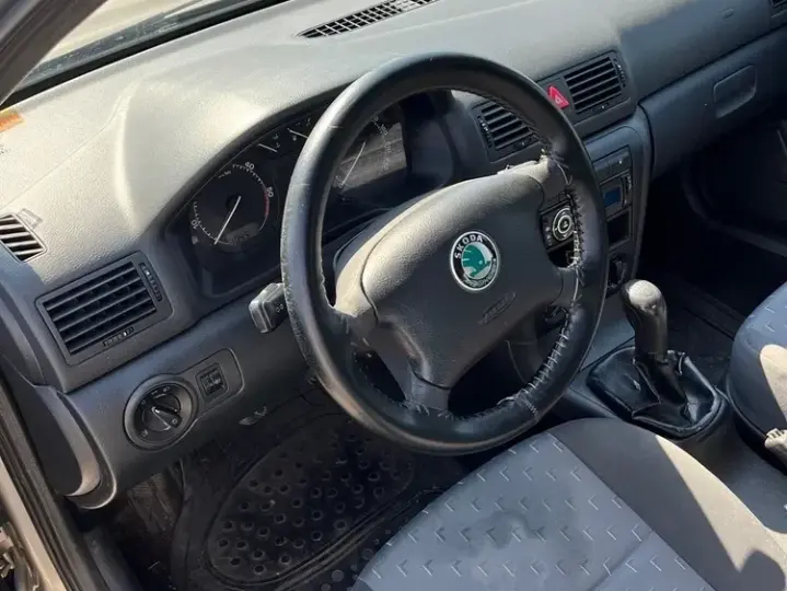 Škoda Octavia I
