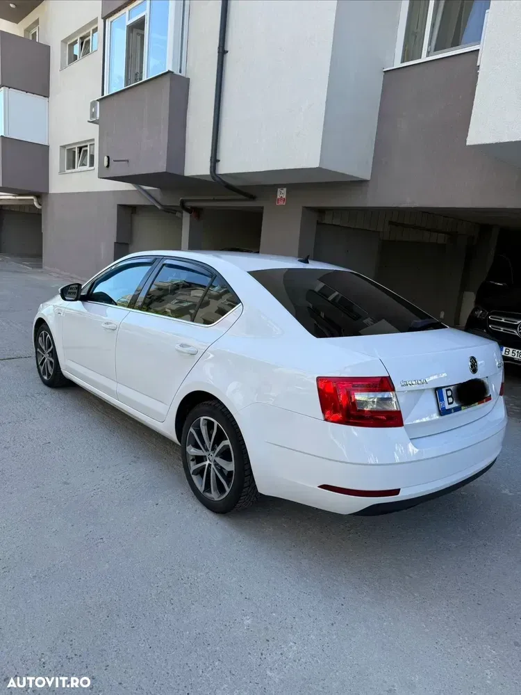 Škoda Octavia 1.6 TDI DSG Ambition — imagine 2