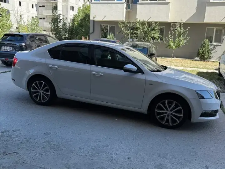 Škoda Octavia 1.6 TDI DSG Ambition