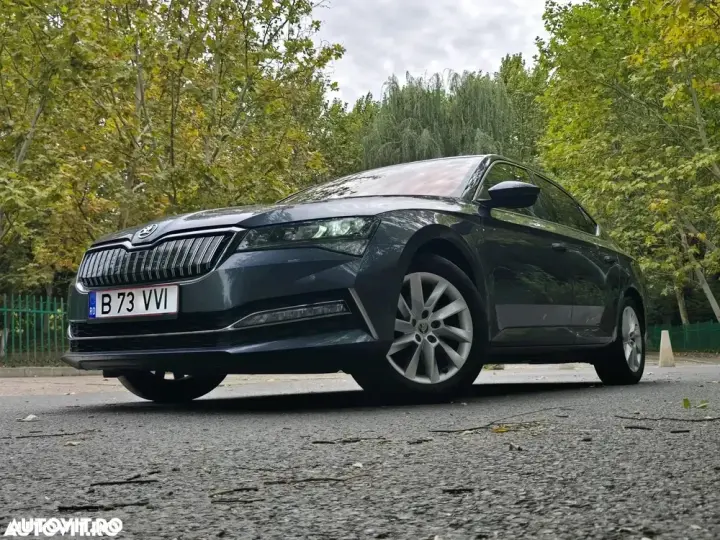 Škoda Superb 1.4 TSI DSG Ambition