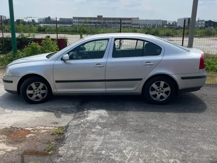Škoda Octavia II 2.0 TDI Elegance