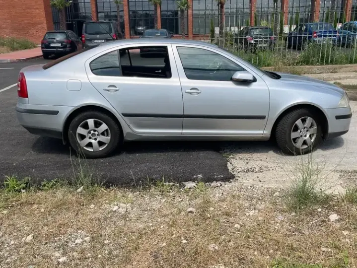 Škoda Octavia II 2.0 TDI Elegance