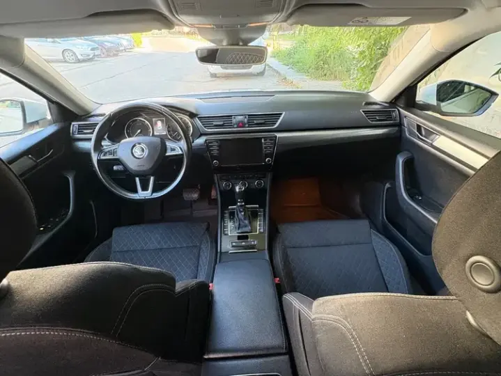 Škoda Superb III 2.0 TDI DSG Style