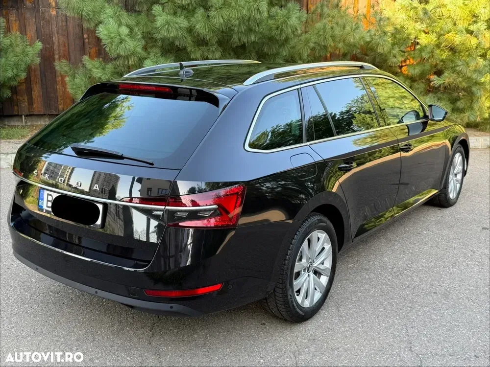Škoda Superb 2.0 TDI DSG Style — imagine 3