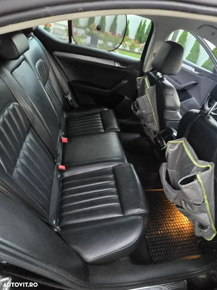 Škoda Superb III 2.0 TDI DSG Style — imagine 4