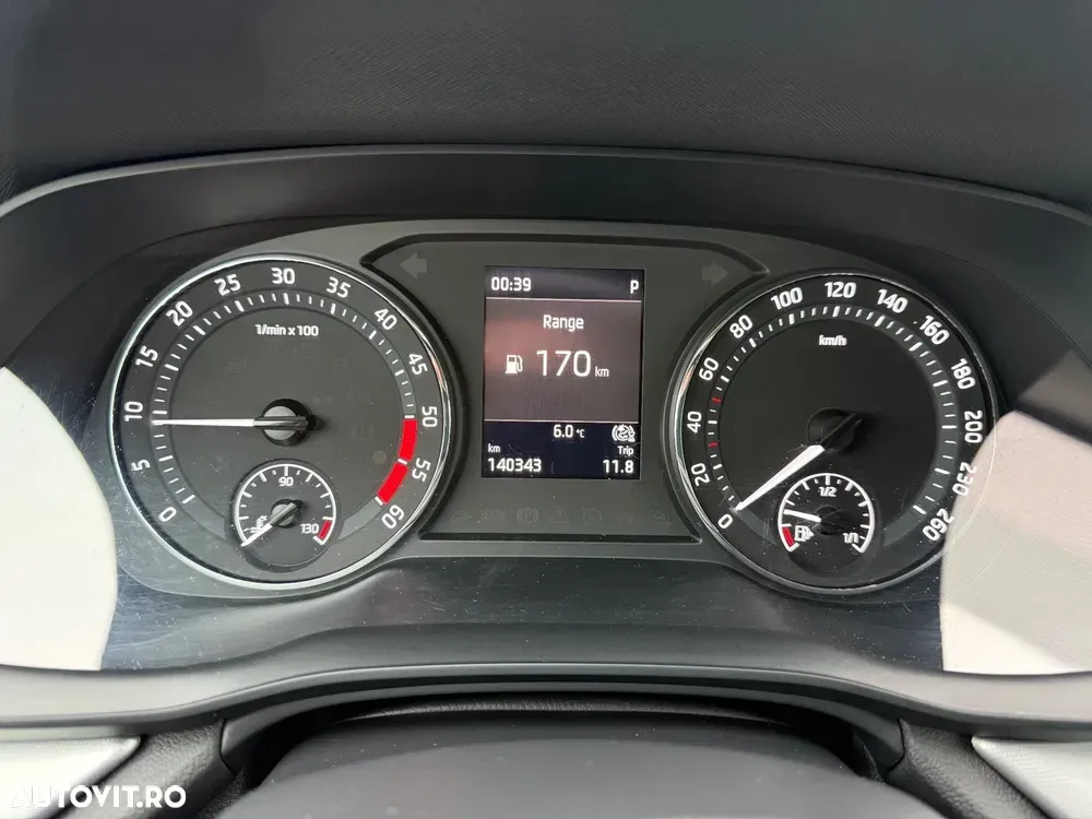 Škoda Octavia IV 2.0 TDI DSG Ambition — imagine 4