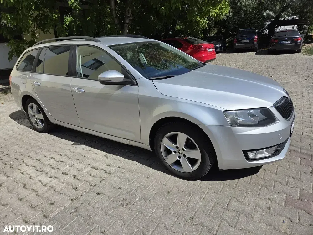 Škoda Octavia III 2.0 TDI AMBITION DSG — imagine 4