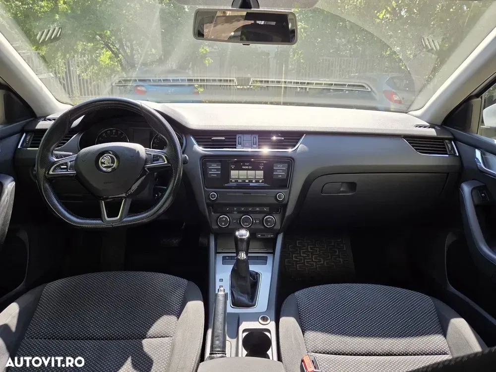 Škoda Octavia III 2.0 TDI AMBITION DSG — imagine 2