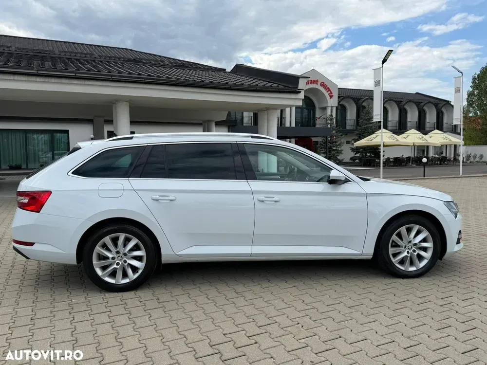 Škoda Superb III 2.0 TDI DSG Active — imagine 3