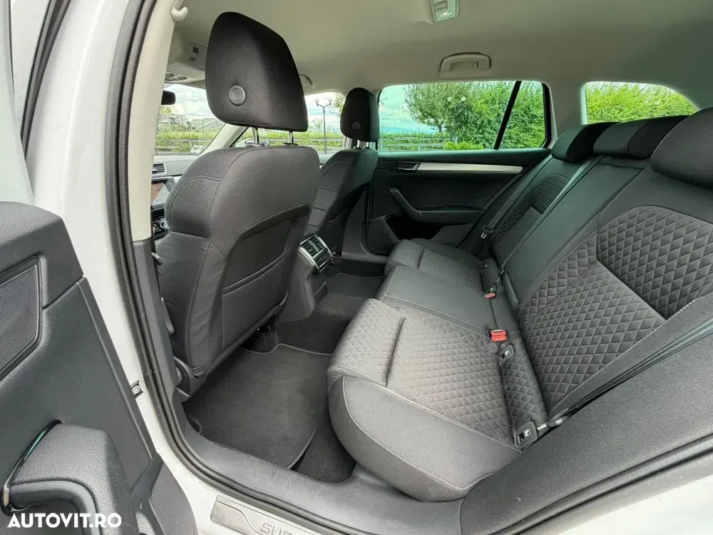 Škoda Superb III 2.0 TDI DSG Active — imagine 6
