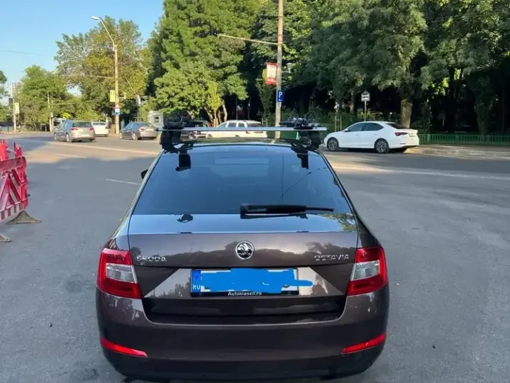 Škoda Octavia III 1.6 TDI DSG Style