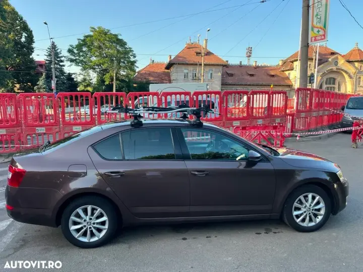 Škoda Octavia III 1.6 TDI DSG Style