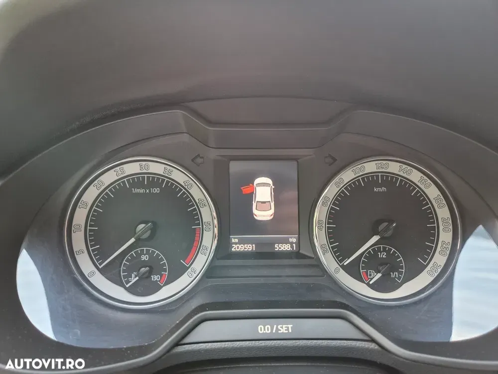 Škoda Octavia IV 1.6 TDI Ambition — imagine 4