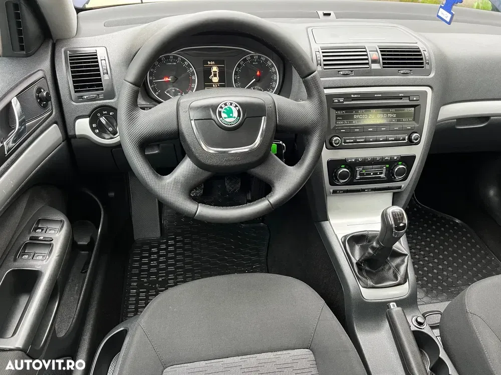 Škoda Octavia II 1.6 TDI Ambiente — imagine 6