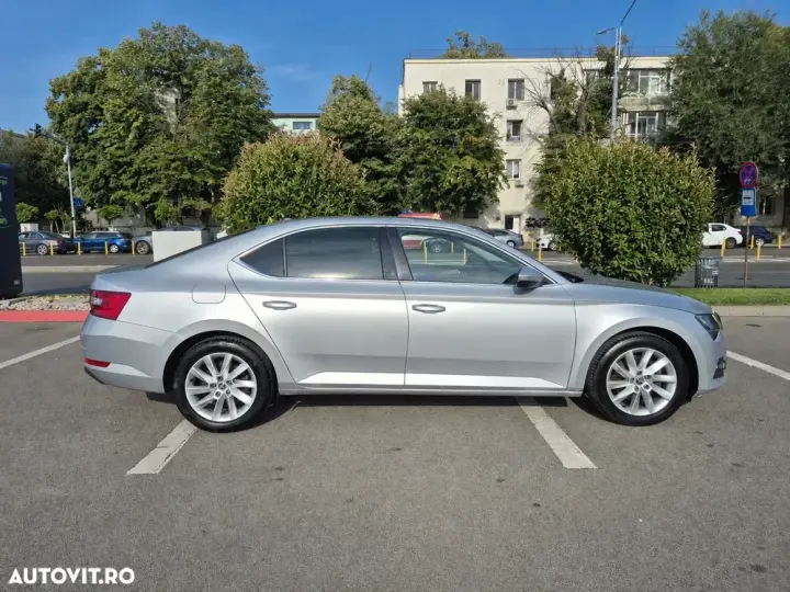 Škoda Superb III