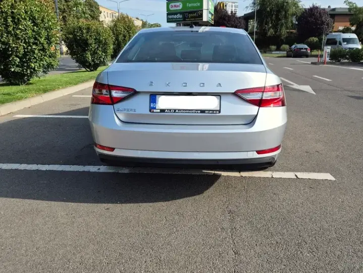 Škoda Superb III